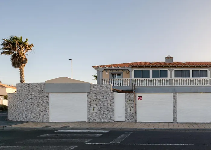 Amazing Holiday Home Medano Da Roca